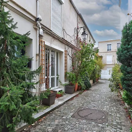 664 Deligny - Superb In